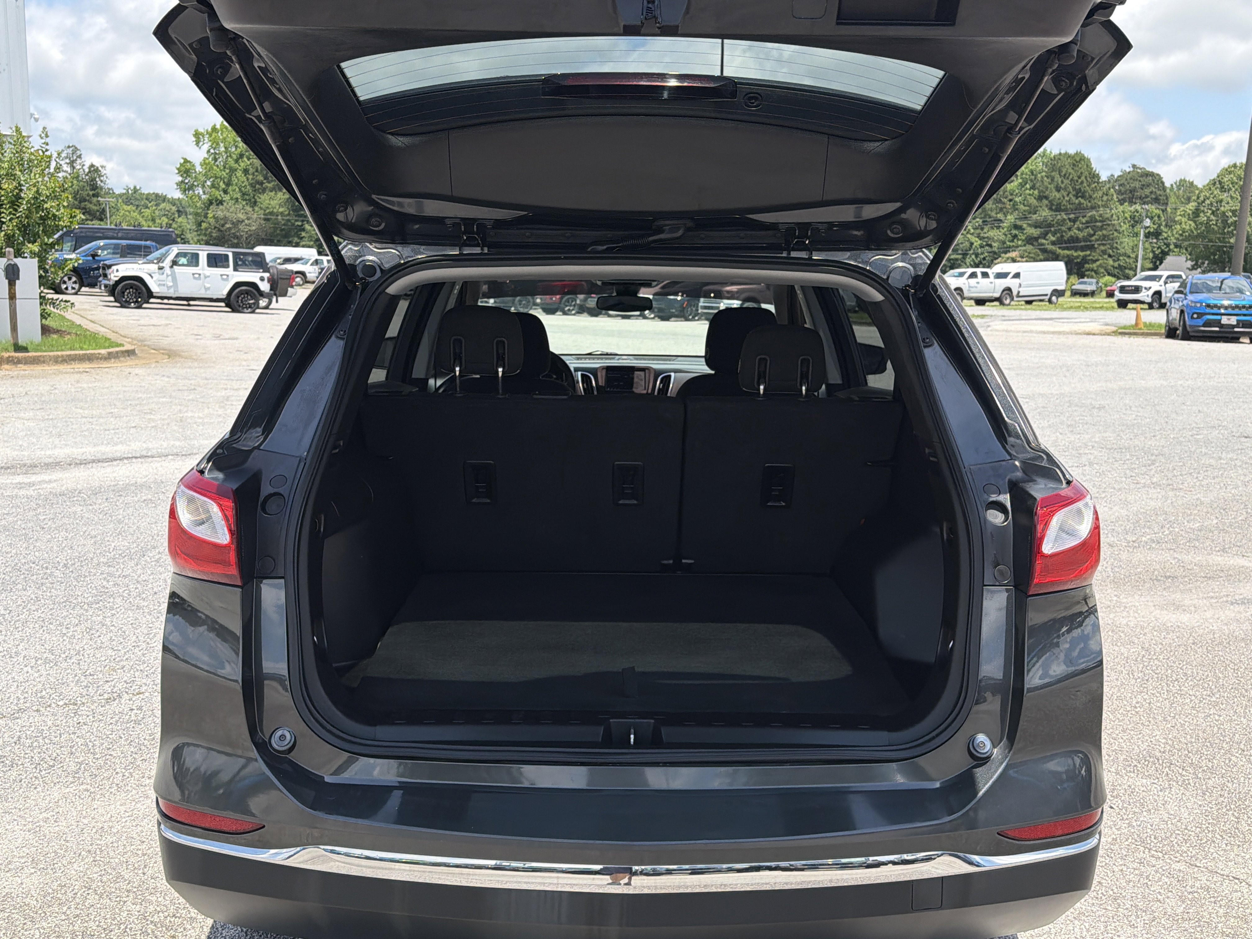 Used 2020 Nightfall Gray Metallic Chevrolet LT image 19