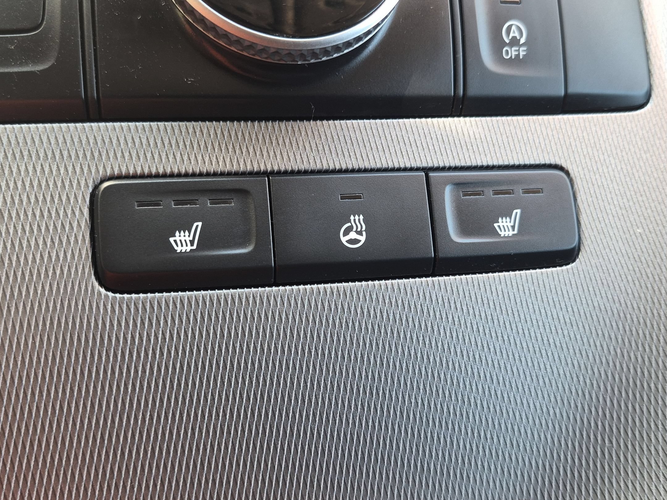 Used 2020 Rainforest Hyundai SEL AWD image 20