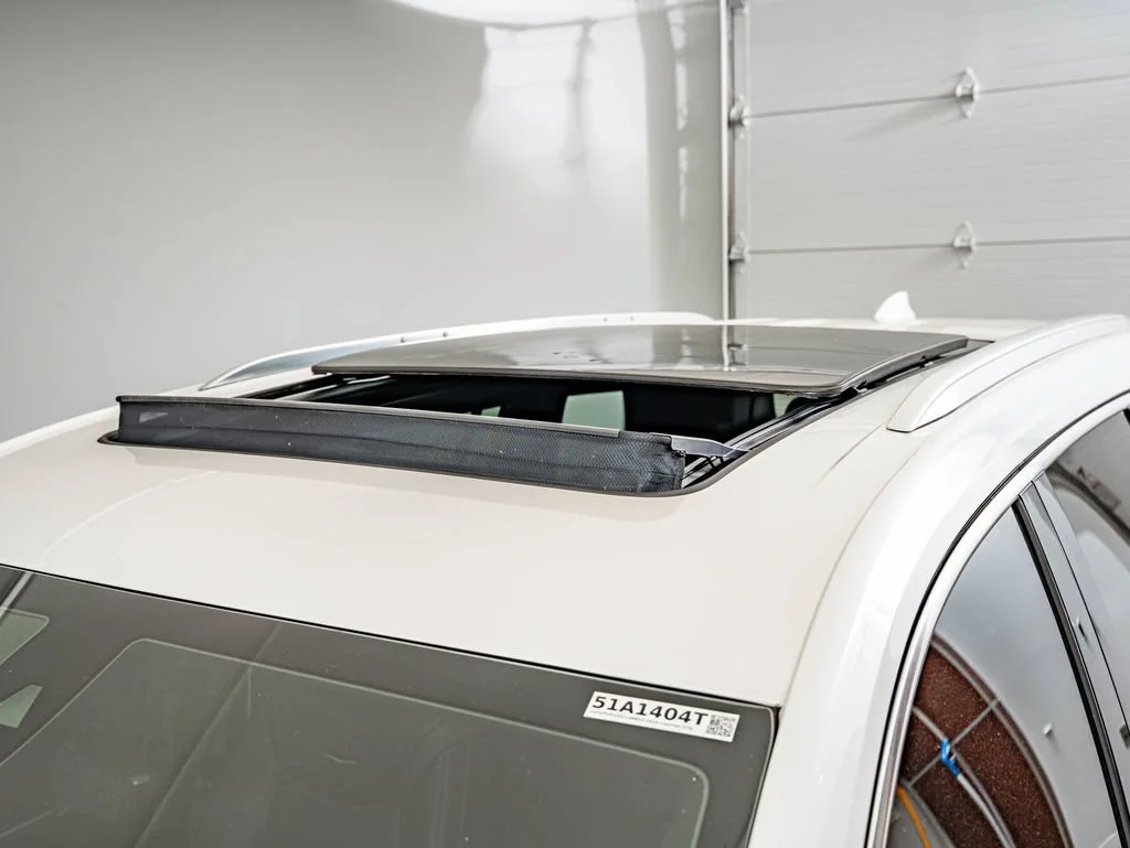 Used 2025 Crystal White Tricoat Cadillac Premium Luxury image 17