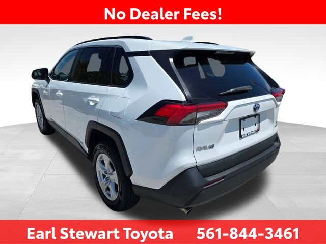 Used 2021 White Toyota LE image 6