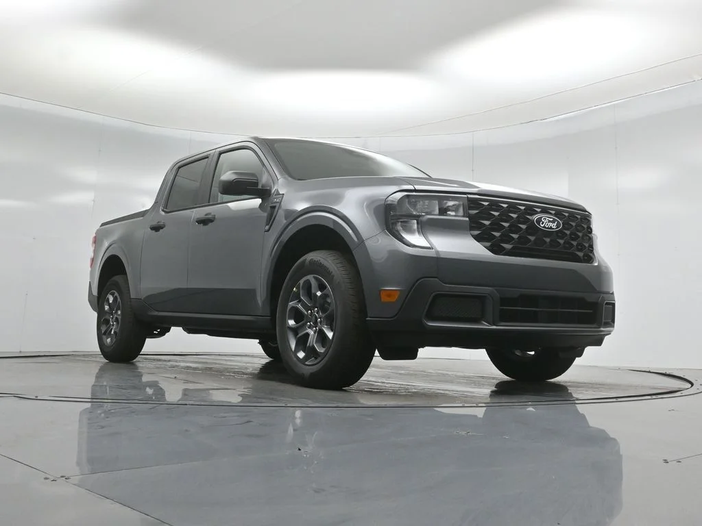 New 2026 Carbonized Gray Metallic Ford XLT image 42