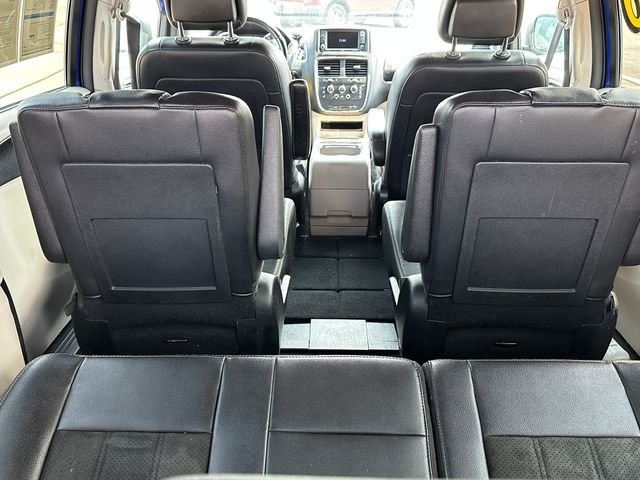 Certified Used 2020 Indigo Blue Clearcoat Dodge SXT image 12
