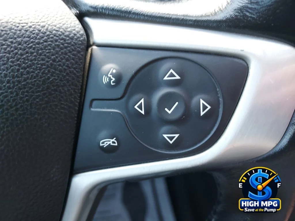 Used 2017 Silver GMC SLT-2 image 22