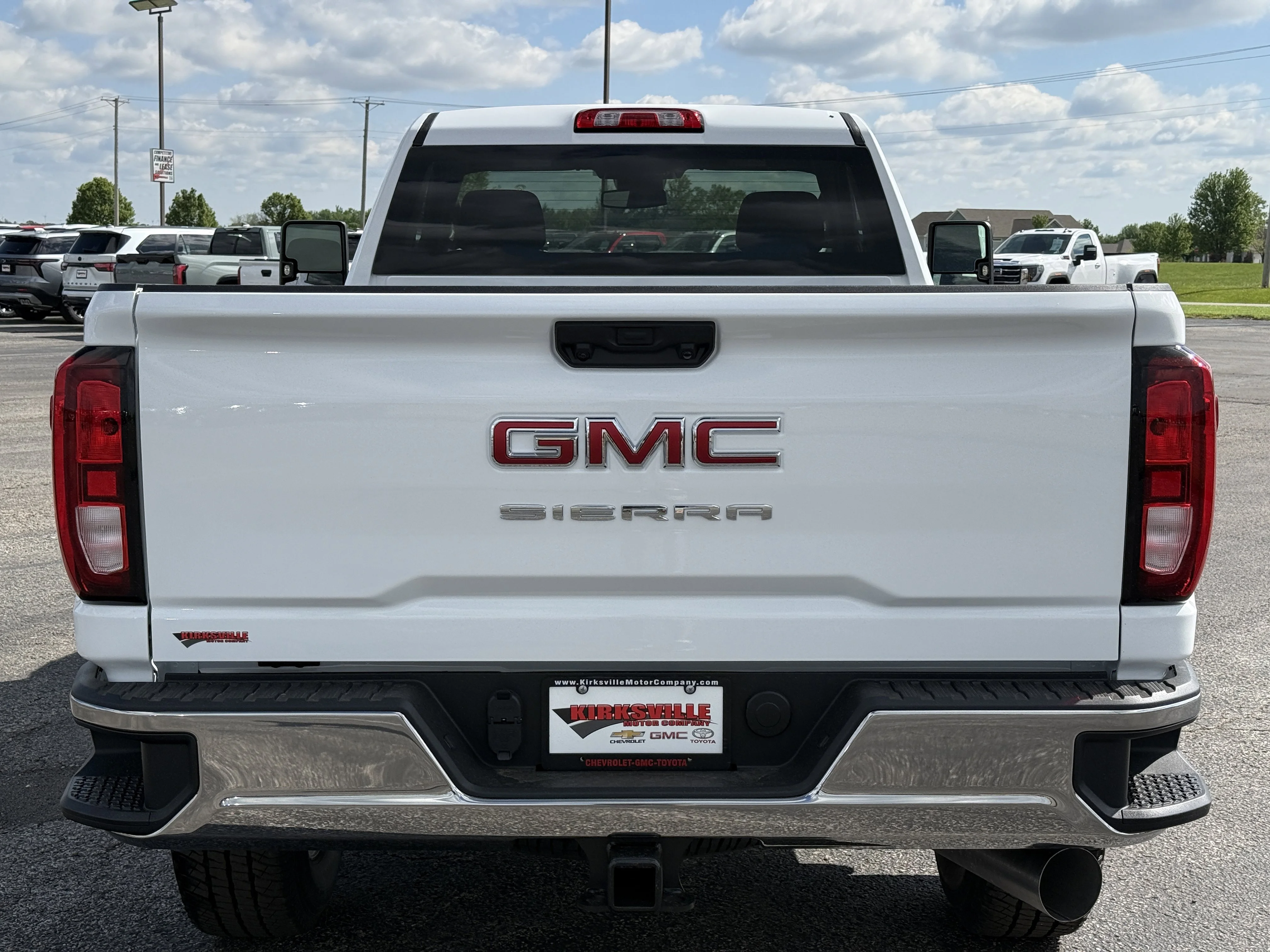 2026 GMC Sierra 3500HD Pro - Photo 5
