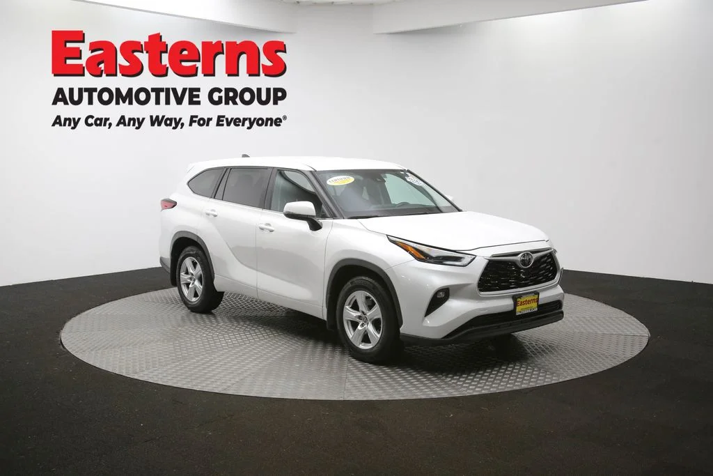 Used 2023 White Toyota LE image 49