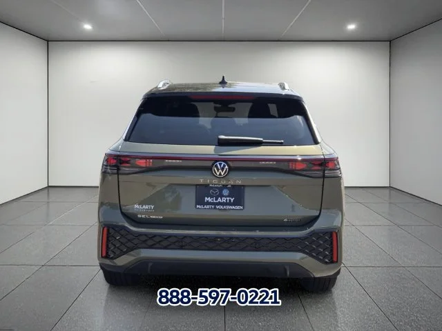 New 2026 Avocado Green w/Deep Black Roo Volkswagen 2.0T SEL R-Line Turbo image 4
