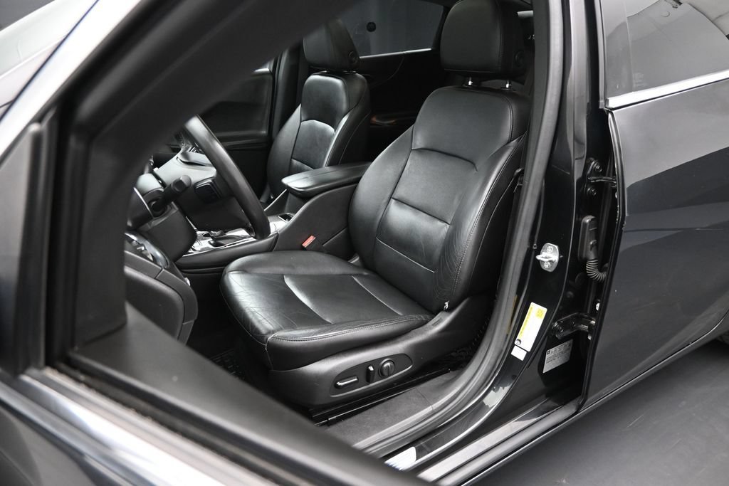 Used 2017 Black Chevrolet LT image 9