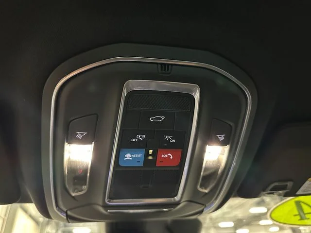 Used 2024 Silver Jeep Altitude image 35