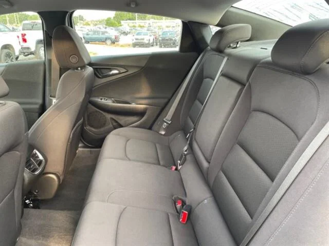 2024 Chevrolet Malibu 1LT - Photo 12