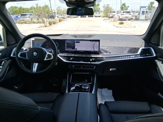 New 2026 Skyscraper Grey Metallic BMW sDrive40i image 10
