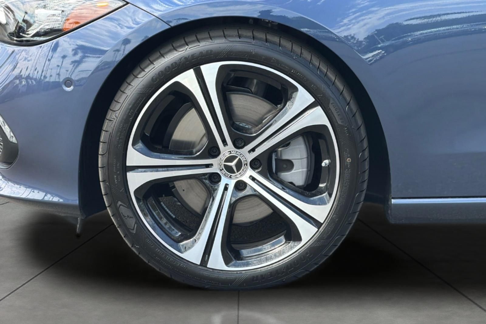New 2026 Twilight Blue Metallic Mercedes-Benz C 300 image 3
