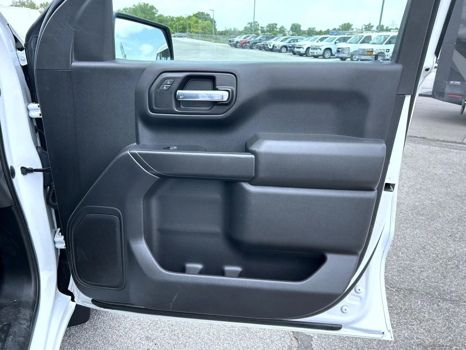 2023 Chevrolet Silverado 1500 Custom - Photo 16