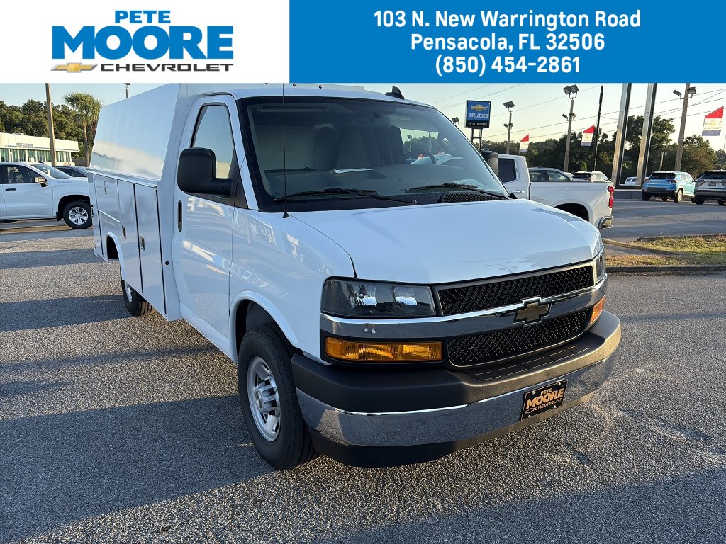 2025 Chevrolet Express 3500 139" WB's photo