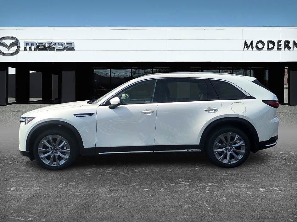 New 2026 Rhodium White Premium Mazda 3.3 Turbo Premium Plus AWD image 2