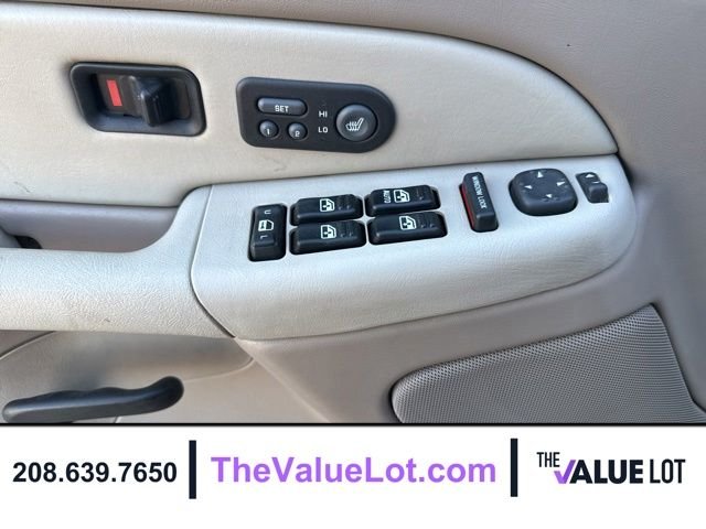 Used 2002 White GMC SLT image 19