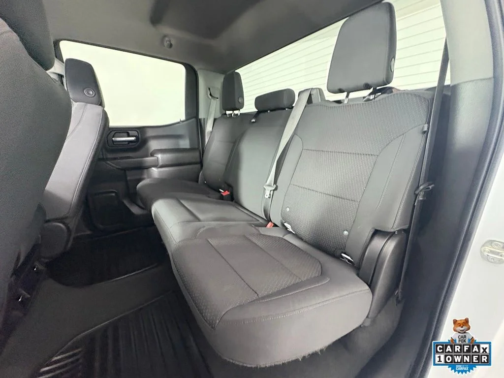 Used 2021 White Chevrolet Custom image 18