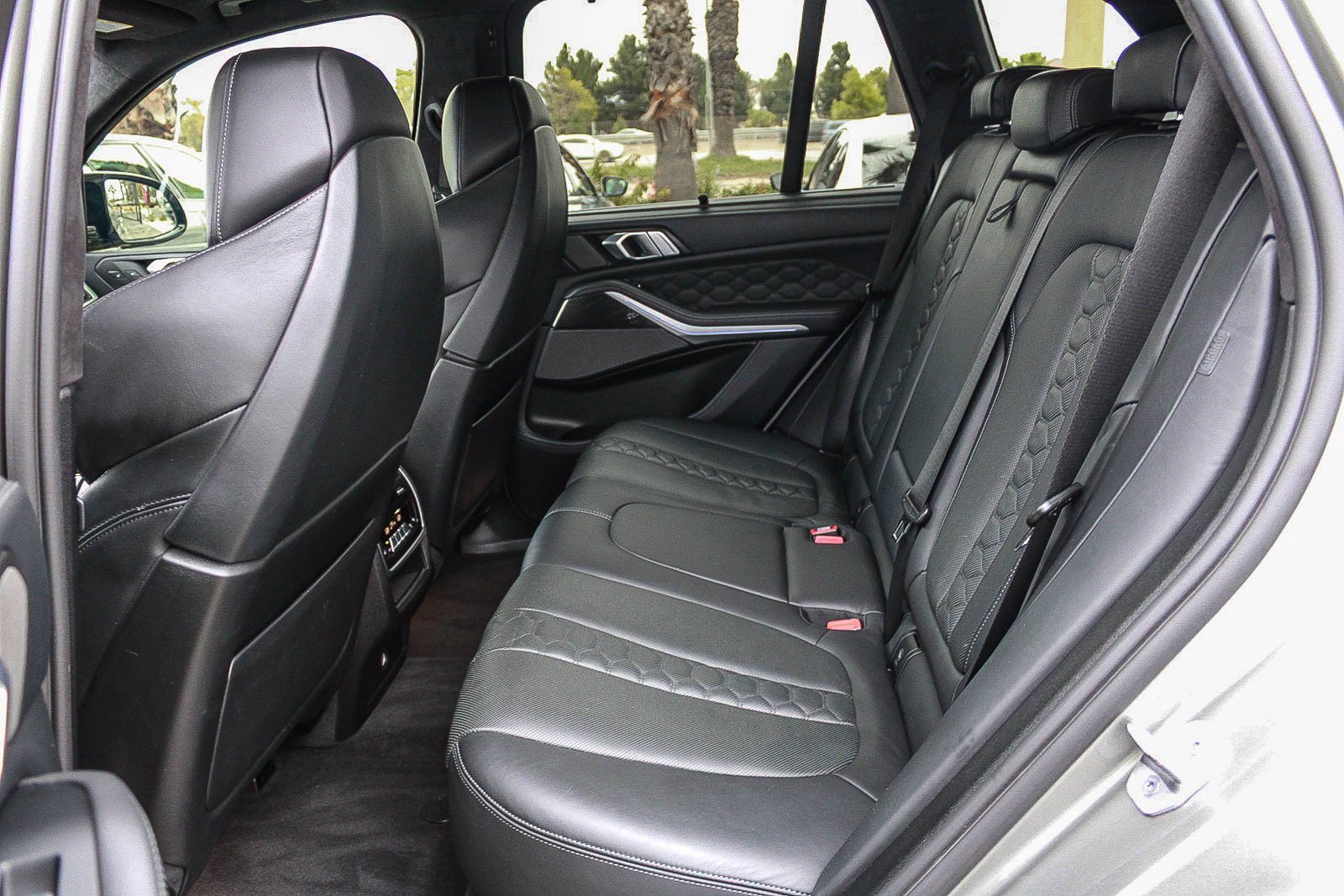 Used 2021 Donington Grey Metallic BMW Base image 14