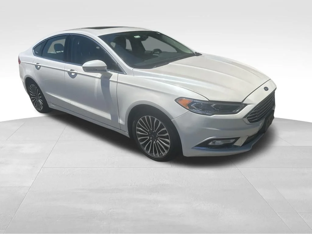 Used 2017 White Ford SE image 31