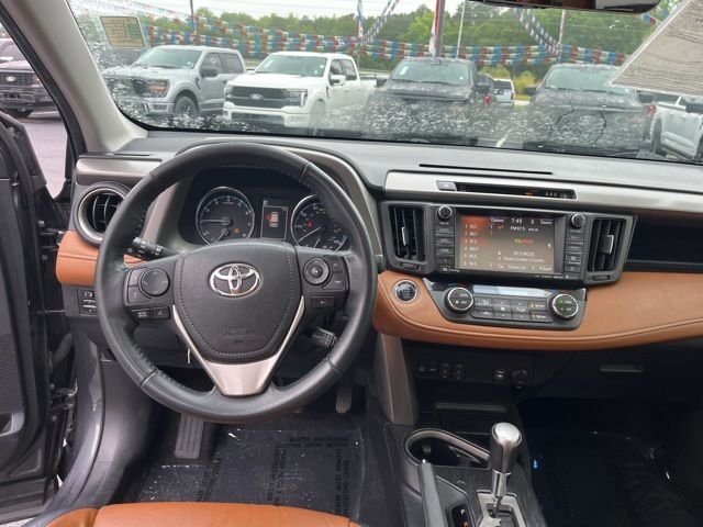 Used 2017 Gray Toyota Platinum image 15
