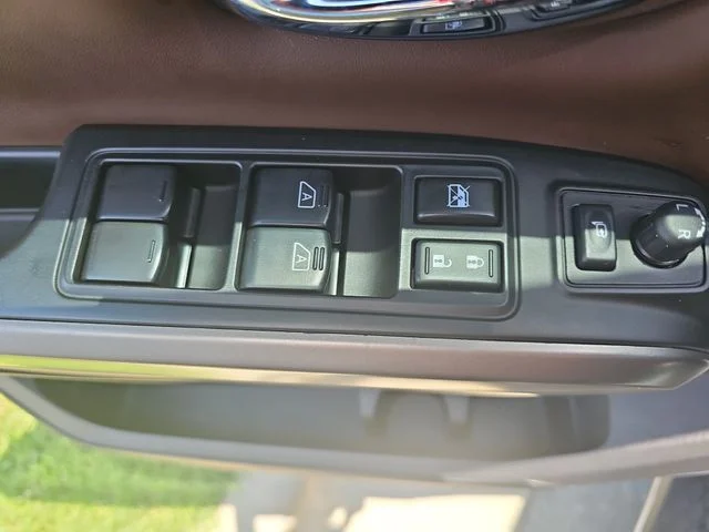 Used 2024 Gray Nissan Platinum Reserve image 12