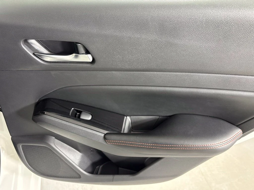 Used 2024 White Nissan 2.5 SR image 18