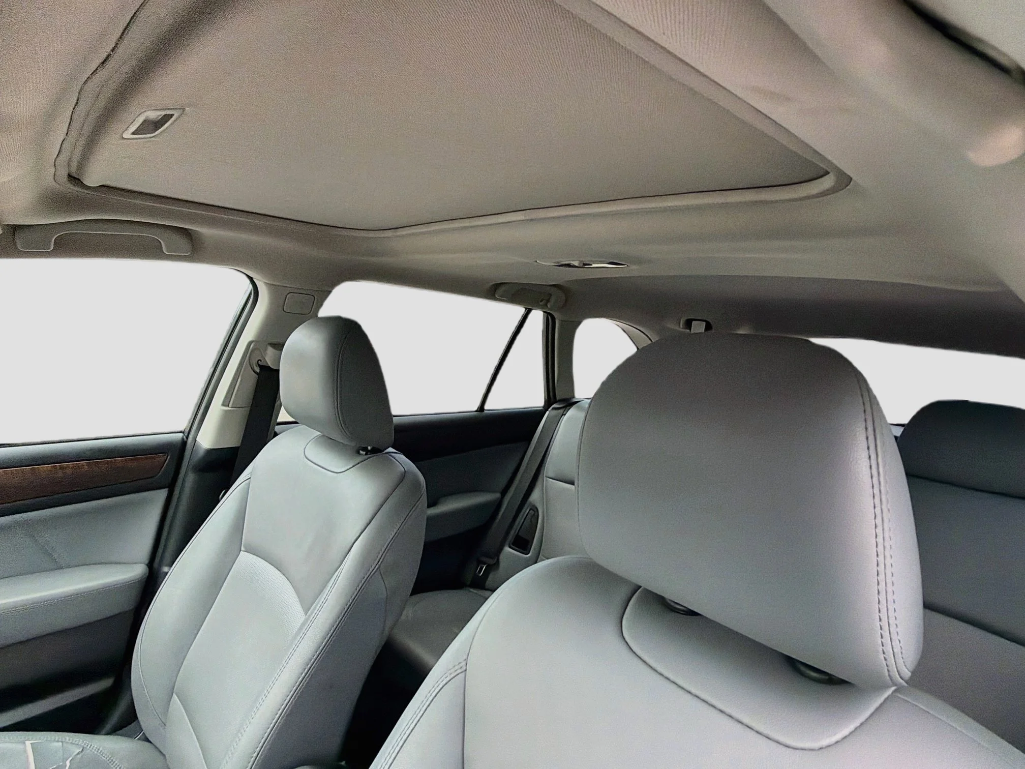 Used 2018 Magnetite Gray Metallic Subaru Limited image 24