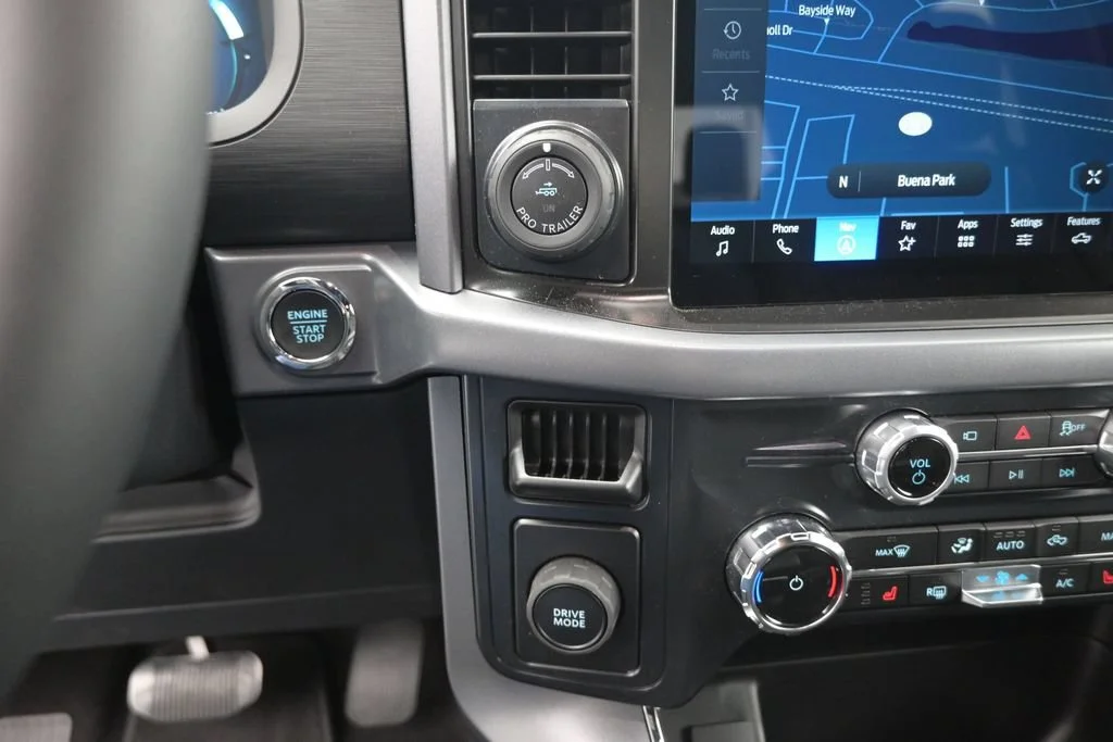 New 2026 Agate Black Metallic Ford XLT image 19