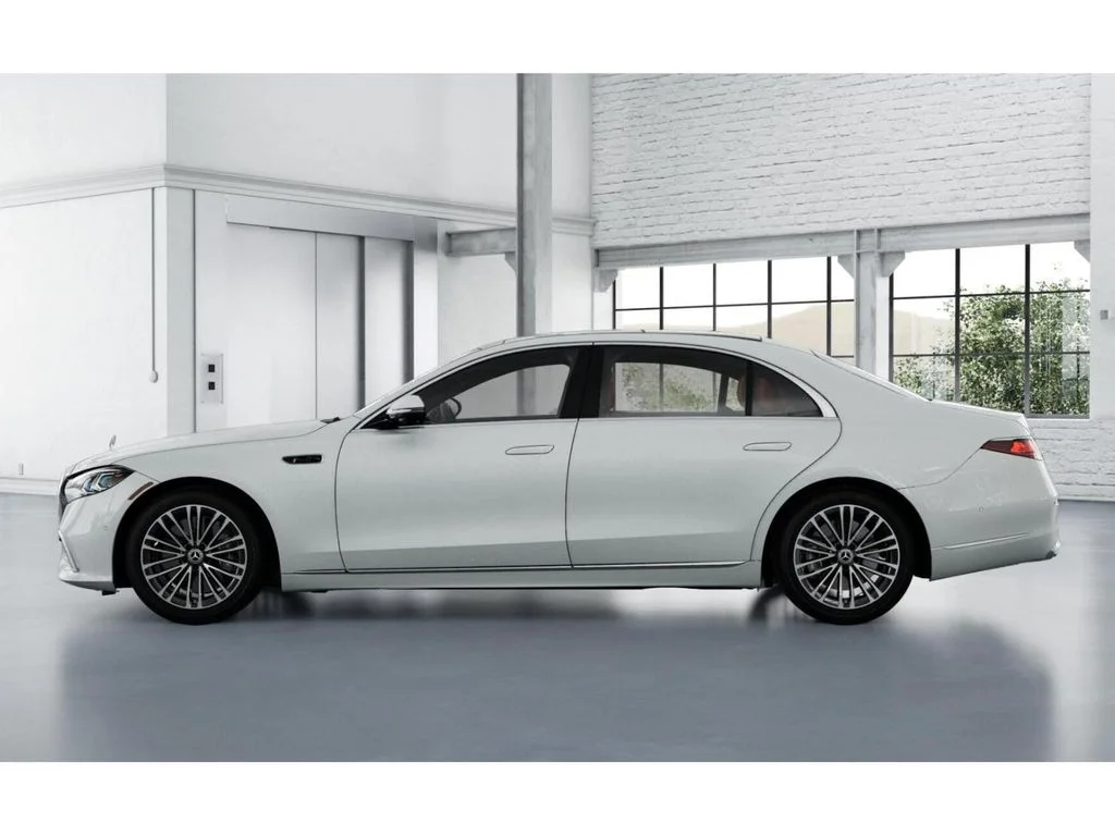 New 2027 White Mercedes-Benz S 580 image 34