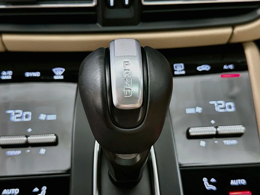 Used 2026  Porsche  image 18