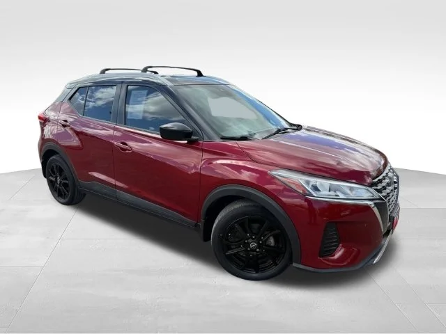 Used 2022 Red Nissan SV image 1