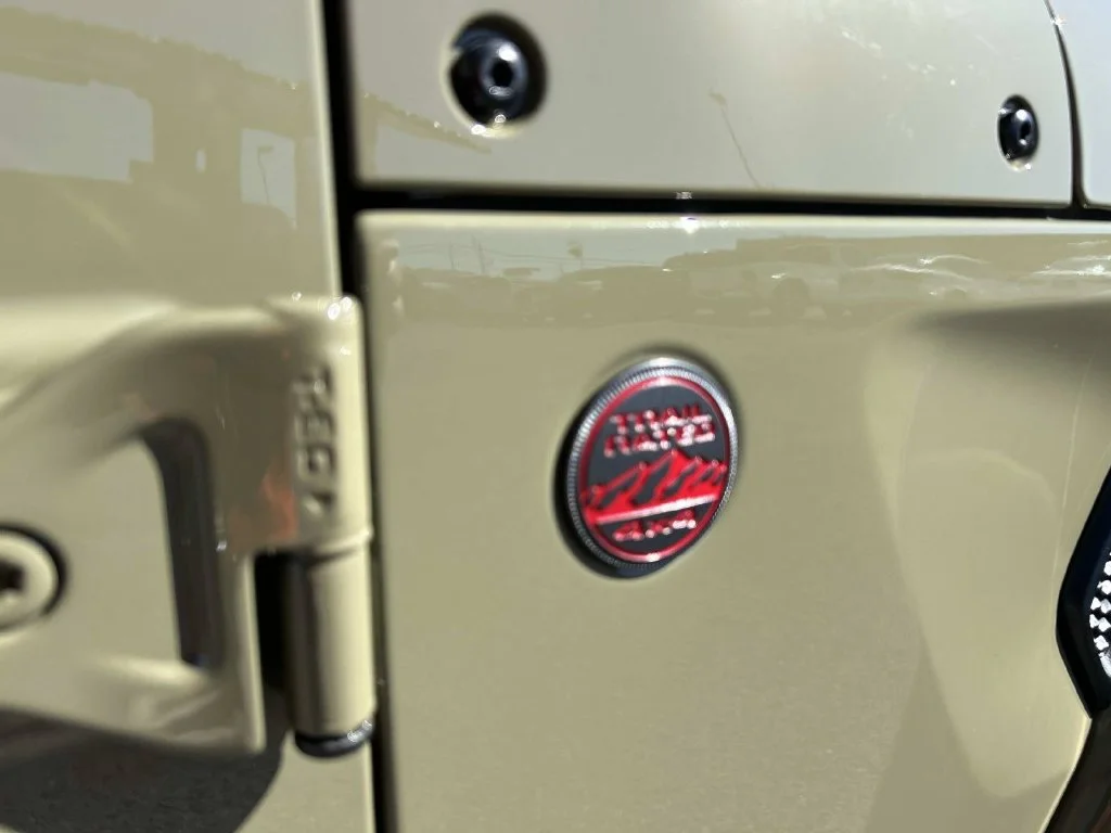 Used 2025 Green Jeep Rubicon image 31
