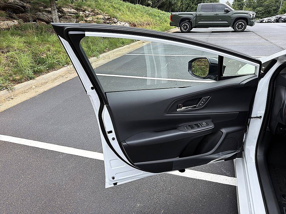 New 2026 Wind Chill Pearl Toyota XSE Premium image 9