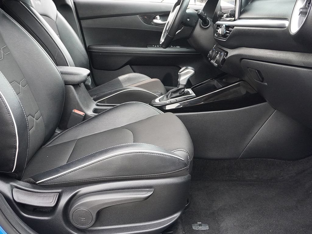 Used 2022 Blue Kia GT-Line image 22