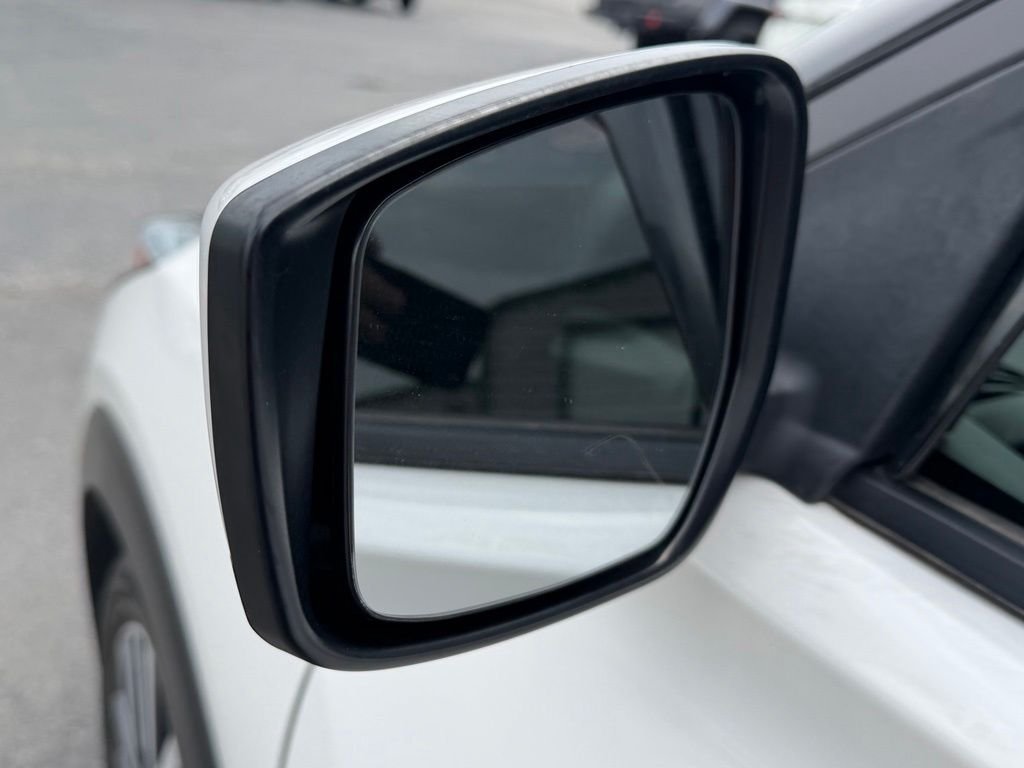 Used 2024 White Nissan SV image 9