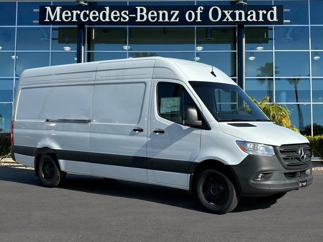 2025 Mercedes-Benz Sprinter 2500 Cargo 170 WB