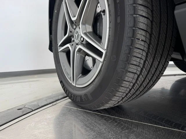 New 2026 Obsidian Black Metallic Mercedes-Benz GLE 350 image 12