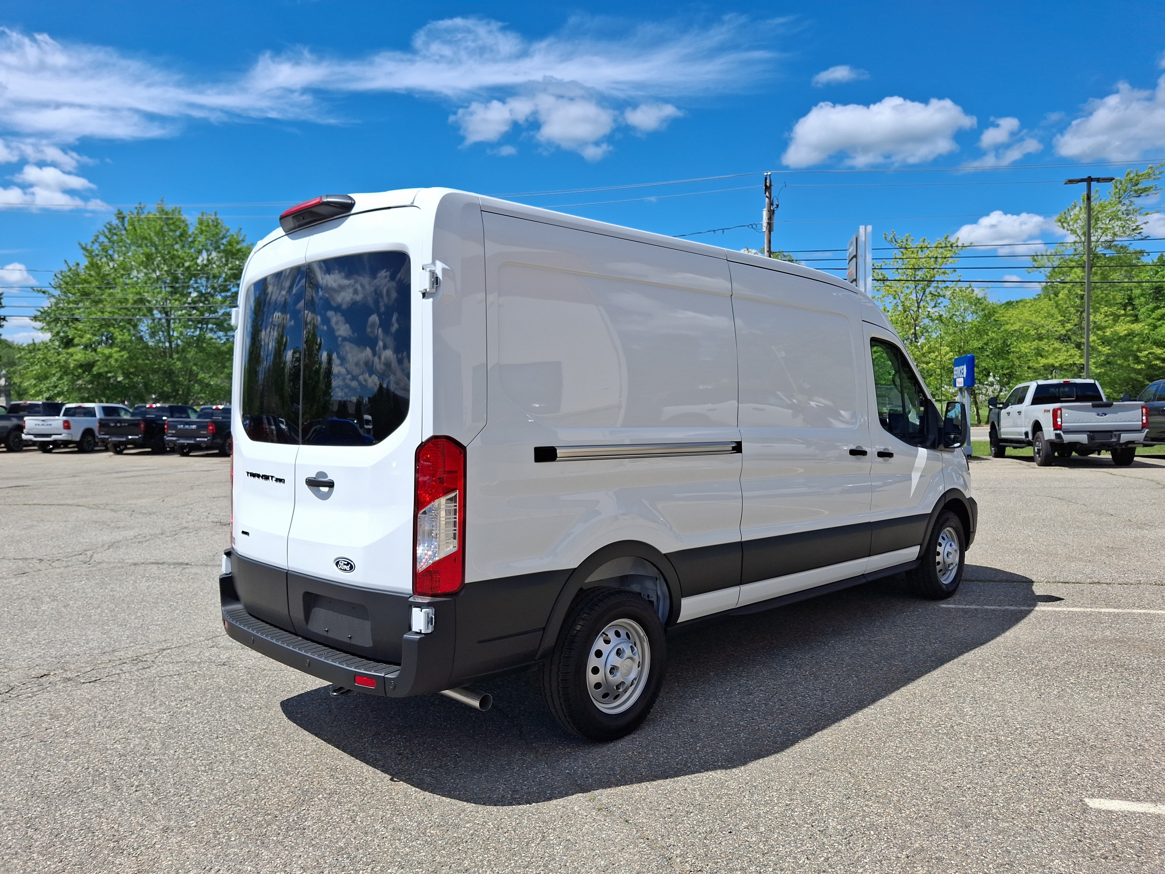 New 2026 Oxford White Ford Cargo Van image 5