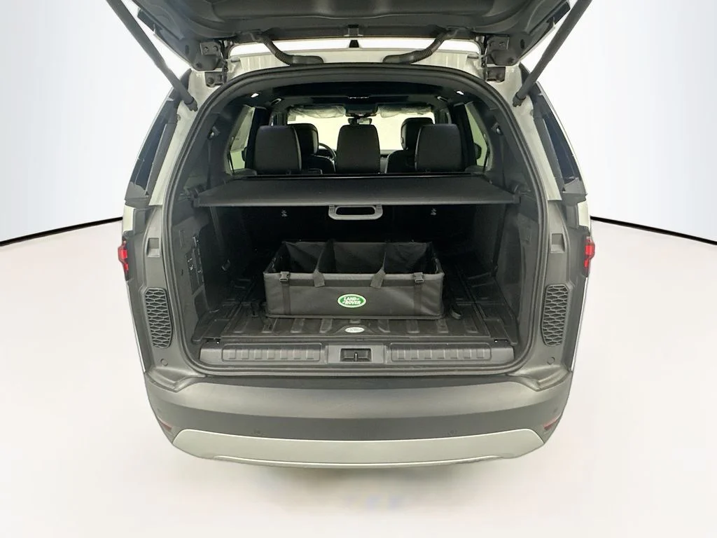 New 2026 Fuji White Land Rover S image 26