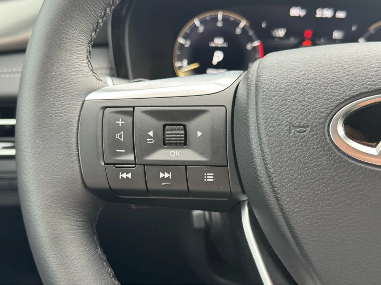 Certified Used 2026 Grand Blue INFINITI LUXE image 23