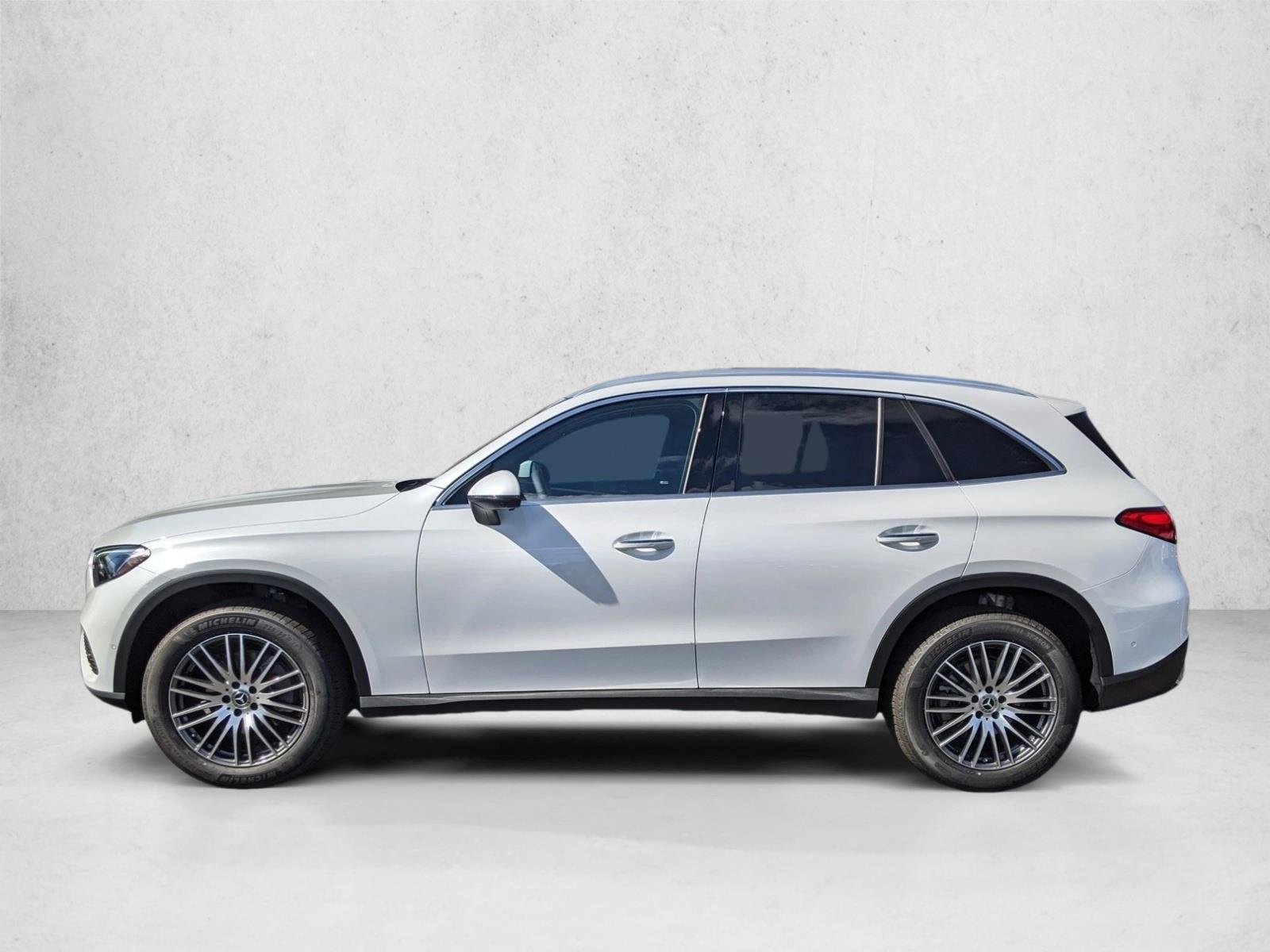 Certified Used 2026 Manufaktur Moonlight White Metallic Mercedes-Benz GLC 300 image 5