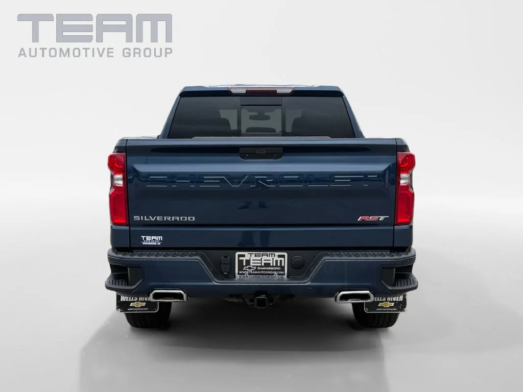 Used 2020 NORTHSKY BLUE METALLIC Chevrolet RST image 6