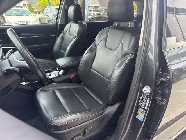 Used 2020 Gray Kia S image 10