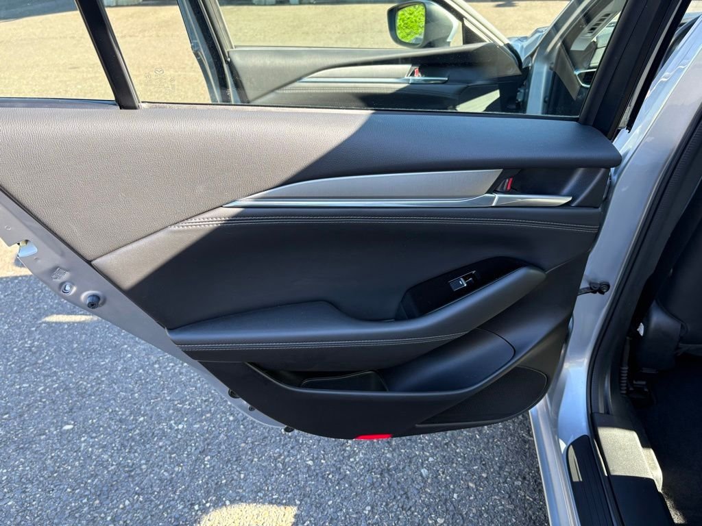 Used 2018 Silver Mazda Touring image 13