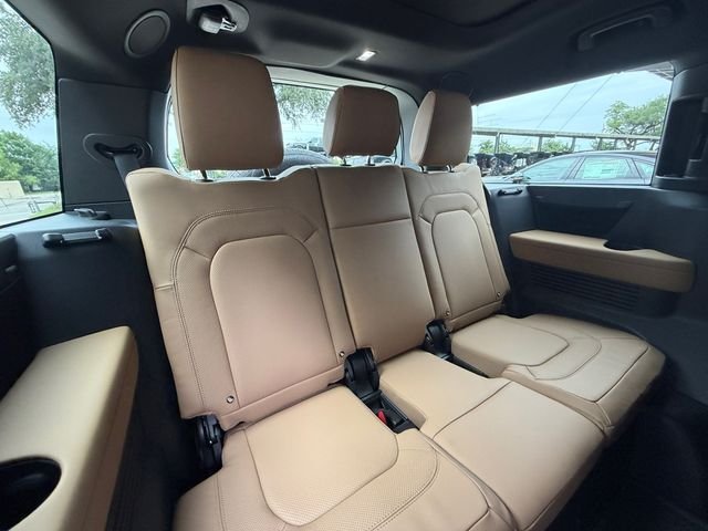 New 2026 Borasco Grey Land Rover X-Dynamic SE image 17