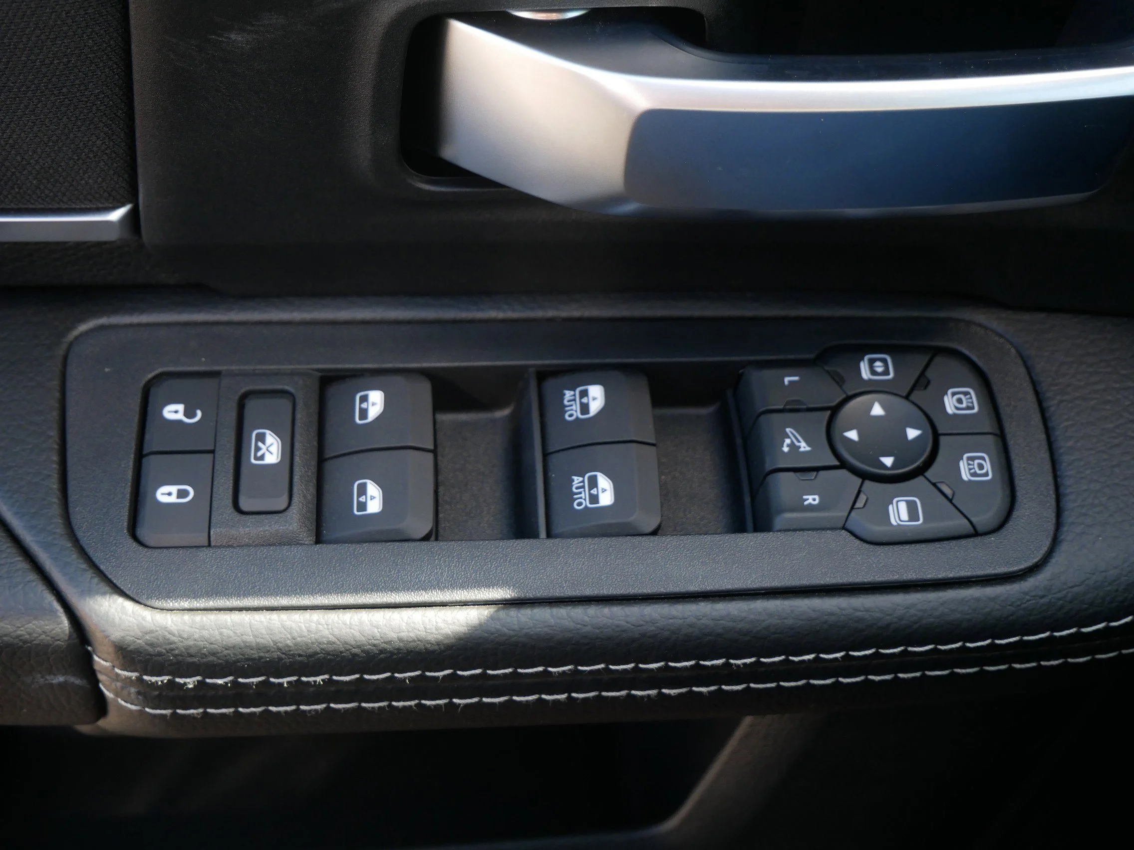 2026 RAM 2500 Big Horn - Photo 12
