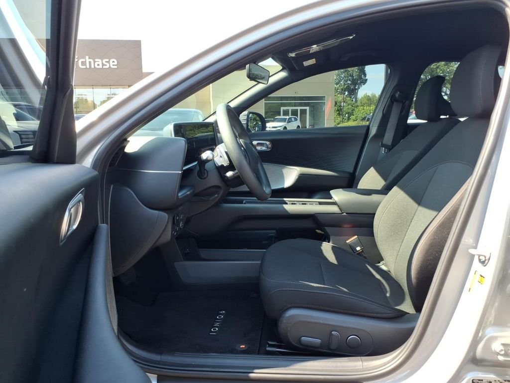 Certified Used 2024 Silver Hyundai SE Standard Range image 16
