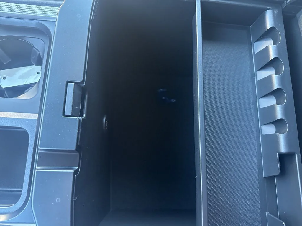 New 2026 Glacier Gray Metallic Tri-Coat Ford F-250® Platinum® image 46