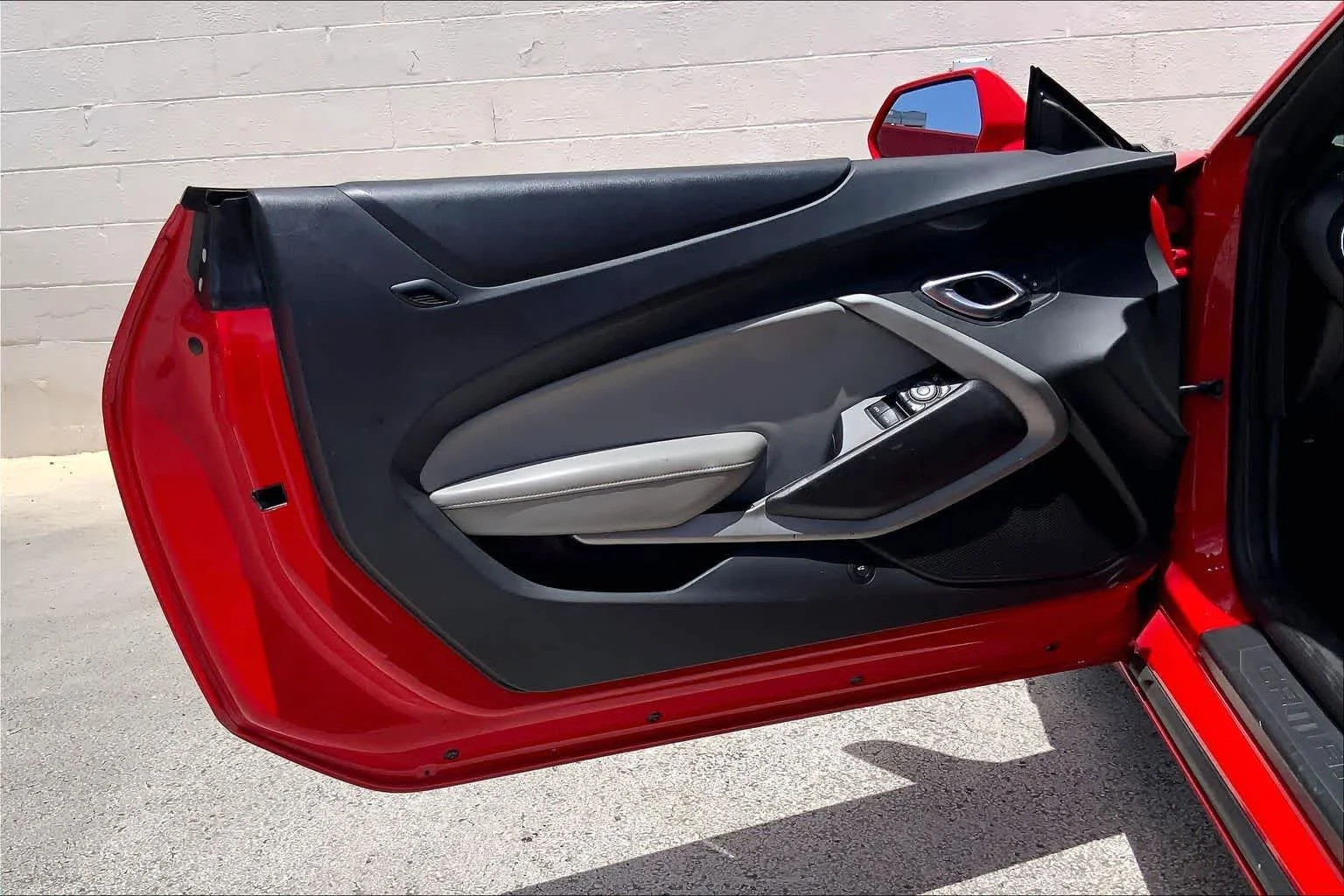 Used 2018 RED HOT Chevrolet 1SS image 26