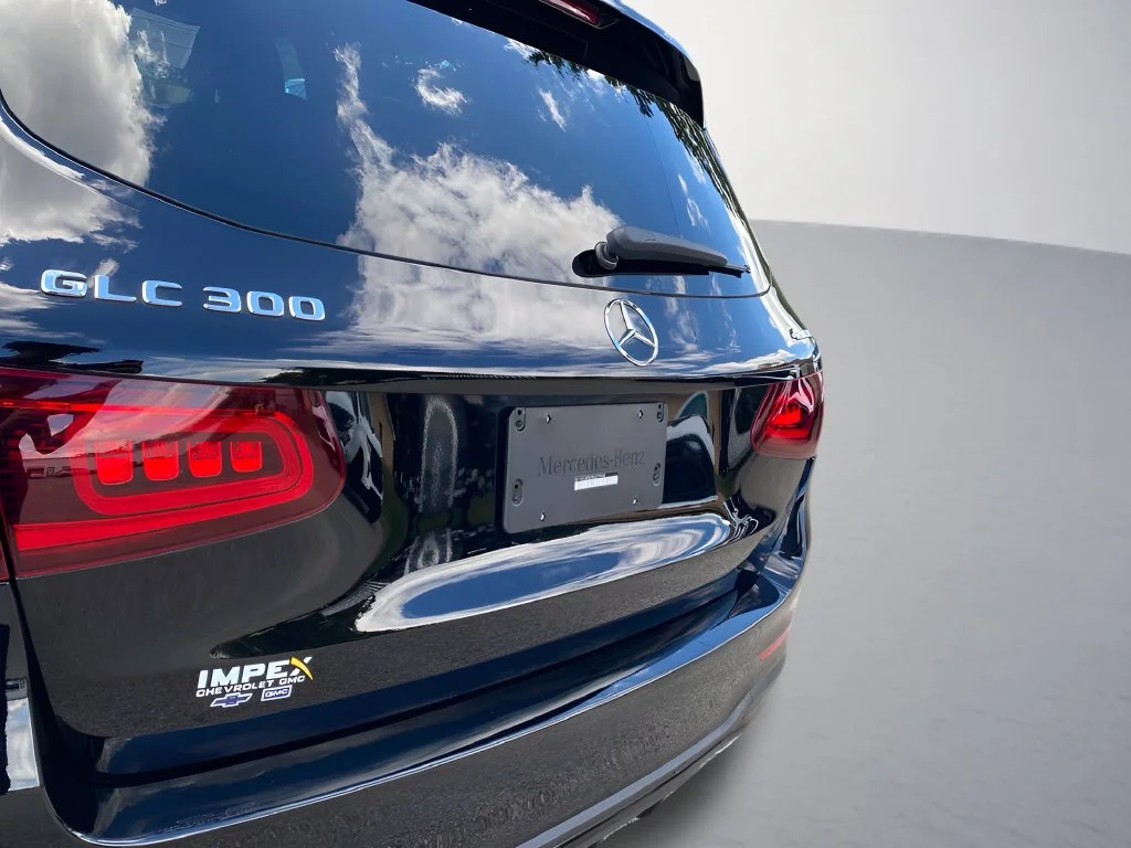 Used 2022 Black Mercedes-Benz GLC 300 image 41