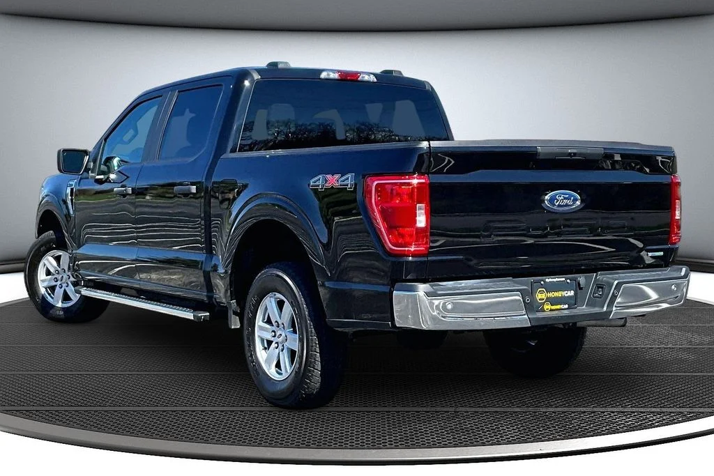 Certified Used 2022 Black Ford XLT image 4